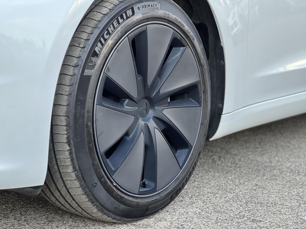 TESLA MODEL 3 RWD Premium (Automata) Ülésszellőztetés. hátsó kijelző. 2031-ig garancia!