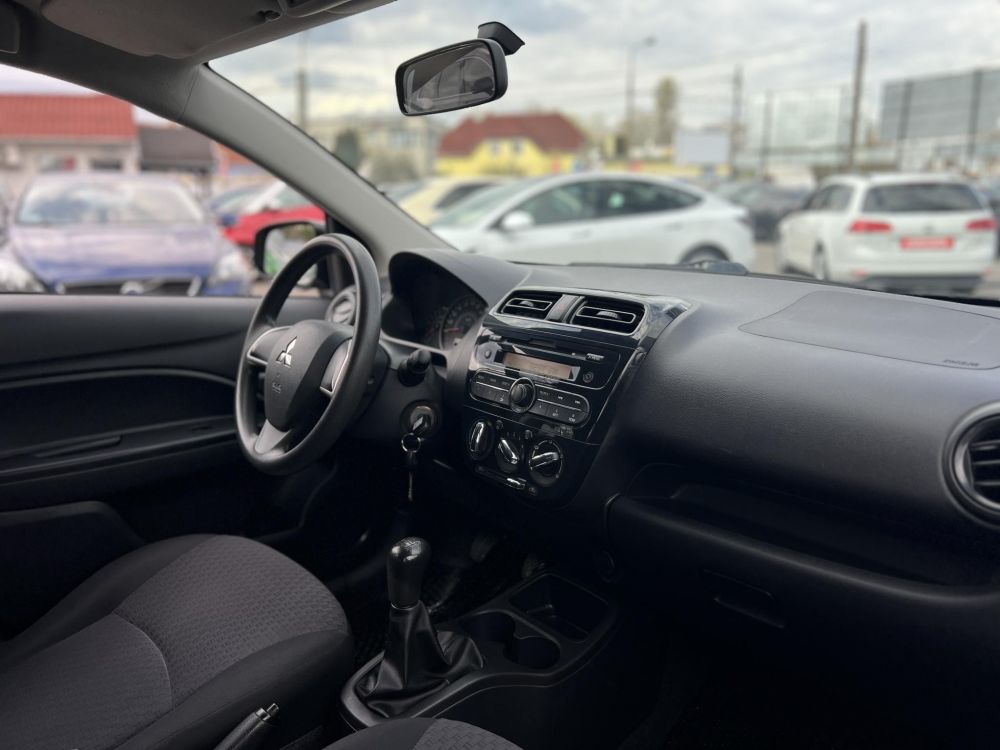 MITSUBISHI SPACE STAR 1.0 MIVEC Inform AS&G 66e km. klíma. téli-nyári kerék garnitúra!