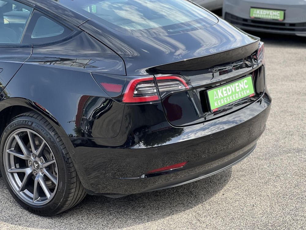 TESLA MODEL 3 Long Range AWD (Automata) 47e km. mátrix LED. hőszivattyú. AMD Ryzen. garanciális!