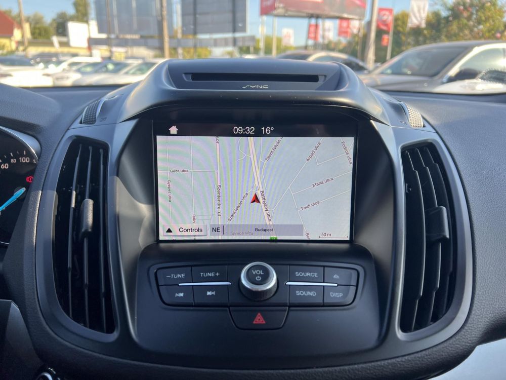 FORD KUGA 1.5 EcoBoost Business (Automata) 103e km. Magyarországi Tempomat Ülésfűtés Kormányfűtés Navi Parkradar