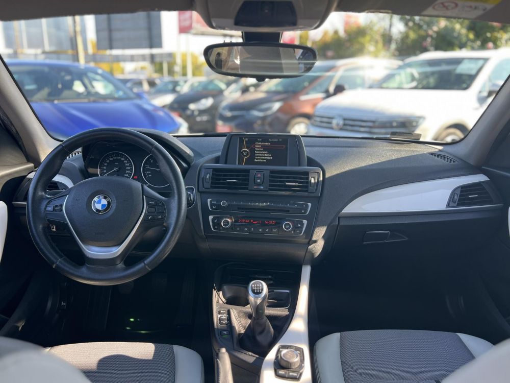 BMW 116i Magyarország 129e km Vezérlés+csapágysor cserélve!