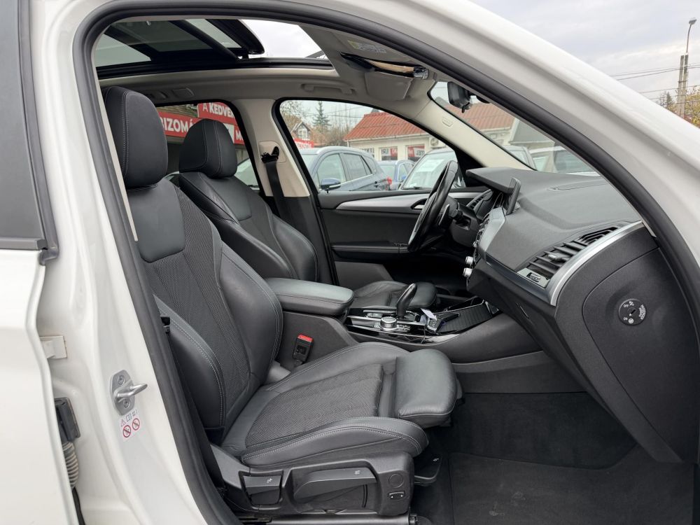 BMW X3 xDrive20d (Automata) M.o-i. Sérülésmentes. Panorámatető. 99e km