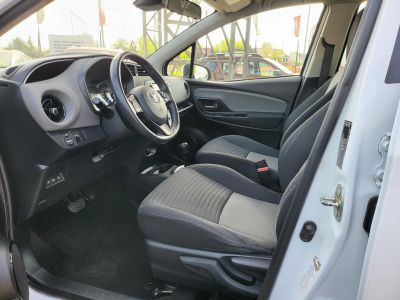 TOYOTA YARIS 1.5 Hybrid Comfort Style e-CVT 121e km. Digitklíma Kamera Bluetooth Sávváltó