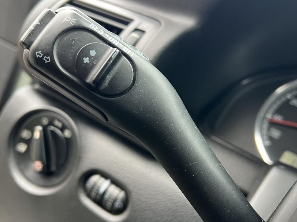 VOLKSWAGEN PASSAT 1.6 Comfortline Business