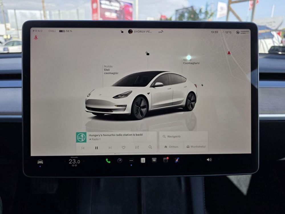 TESLA MODEL 3 Standard Range Plus Aut 35e km. garanciális. hőszivattyú. prémium hifi. mátrix LED!