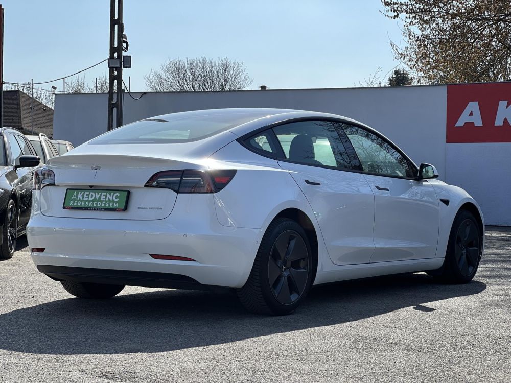 TESLA MODEL 3 Long Range AWD (Automata) 60e km. mátrix LED. hőszivattyú. 500km hatótáv!