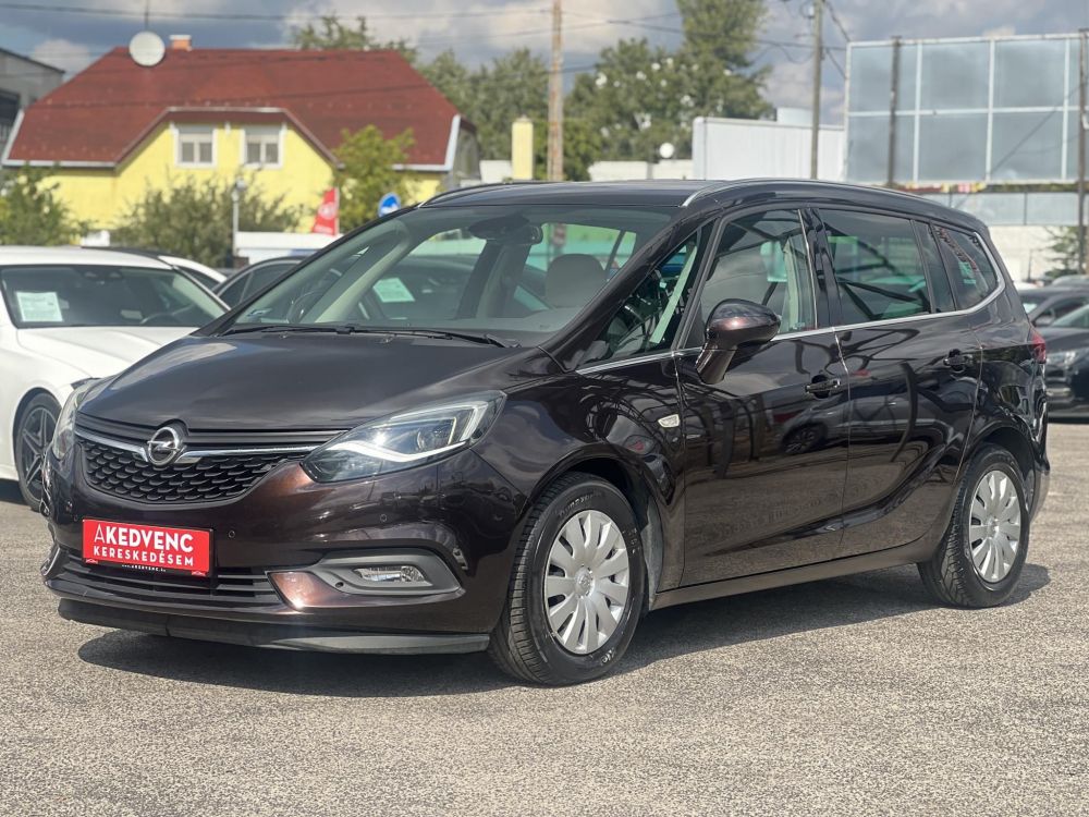 OPEL ZAFIRA 1.4 T Edition (7 személyes ) Végig vezetett szervizkönyv. téli-nyári gumi garnitúra. vaj belső!