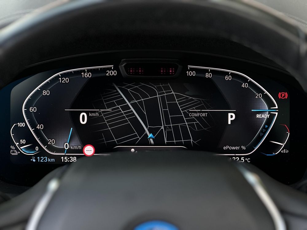 BMW IX3 73,9kWh Konyak bőr. Virtual Cockpit. Panoráma tető. CARPLAY!