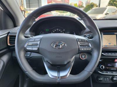 HYUNDAI IONIQ electric Premium (Automata) 250km-es hatótáv. Vezetett szervizkönyv!
