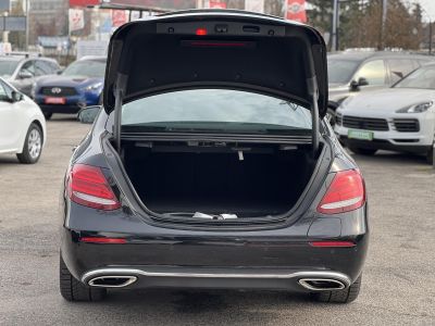 MERCEDES-BENZ E 350 e 9G-TRONIC 150e km. Bőr belső. kamera. frissen szervizelt