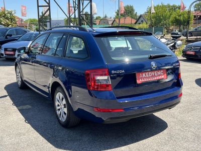 SKODA OCTAVIA Combi 1.4 TSI Ambition 168e km. Tempomat Digitklíma Végig vezetett szervizkönyv!