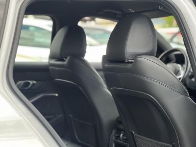 BMW 330e M Sport (Automata) Frissen szervizelt. Új téli gumik!