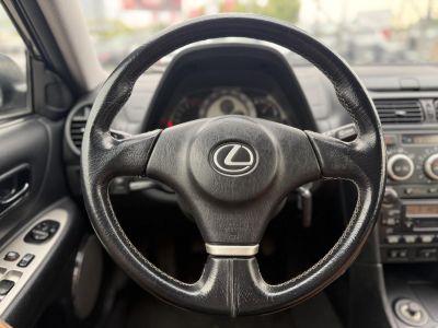 LEXUS IS 200 Sport Cross klíma. bőrbelső. ülésfűtés. téli-nyári kerék garnitúra. vezérlés cseréve!