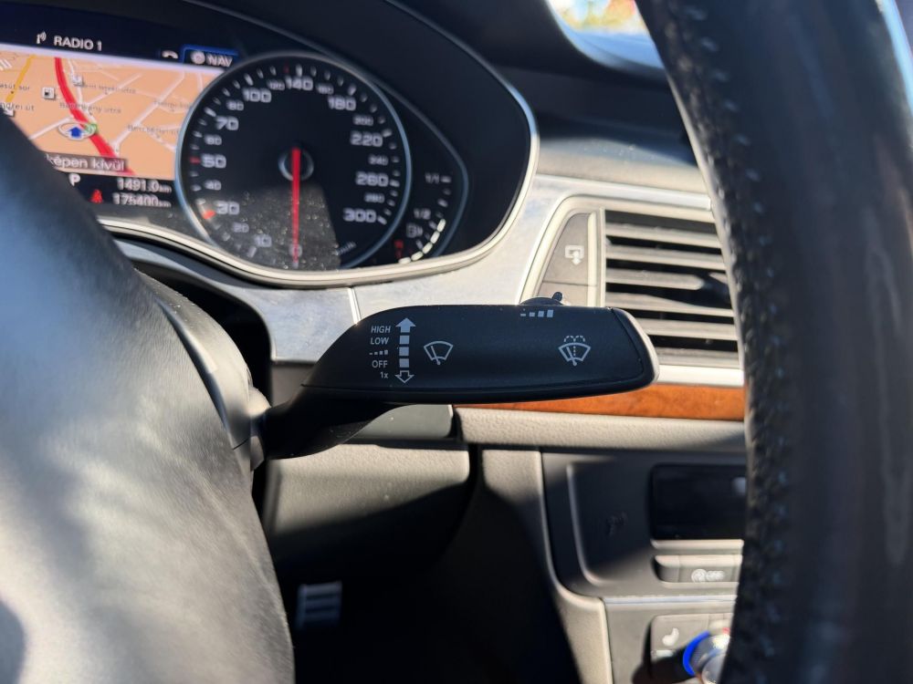 AUDI A6 3.0 V6 TDI quattro S-tronic Napfénytető Távtartó Carplay Barna bőr Friss olaj szerviz. Vezérlés cserélve!