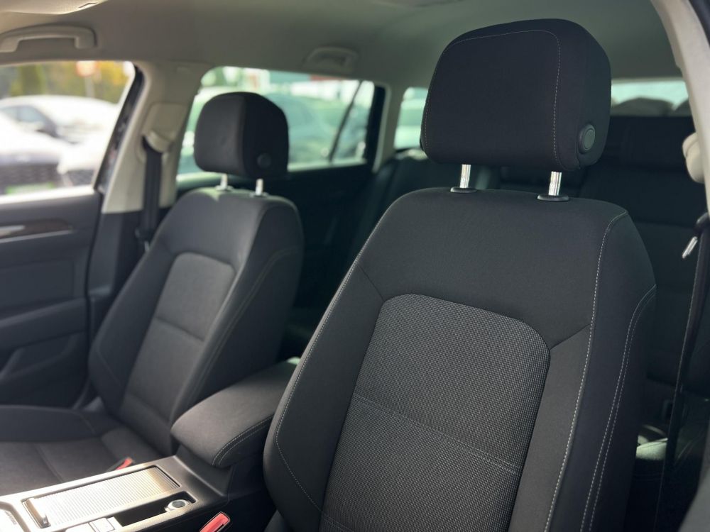 VOLKSWAGEN PASSAT VIII Variant 2.0 TDI BMT Comfortline DSG M.o.-i. LED. CARPLAY. rendszeresen karbantartott!