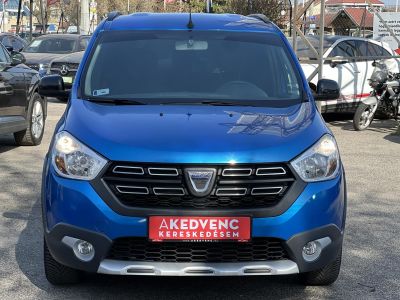 DACIA LODGY 1.5 Blue dCi Stepway (7 személyes ) 50e km. M.o.-i. 1.tul. CarPlay. Kitünő állapot!
