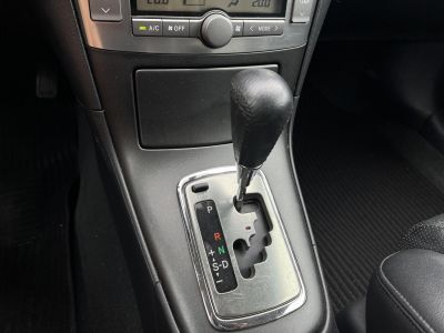 TOYOTA AVENSIS 2.0 Sol Executive (Automata) Tempomat Digitklíma Ülésfűtés Bőr Téli-nyári gumi!
