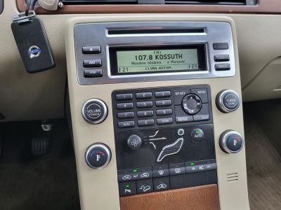 VOLVO XC70 2.4 D [D5] AWD Momentum
