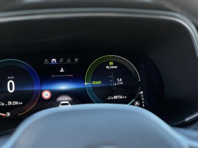 RENAULT ARKANA 1.6 E-Tech Hybrid Techno