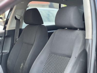 VOLKSWAGEN JETTA 1.6 Comfortline DSG Magyarországi Tolatóradar Navi Tempomat!