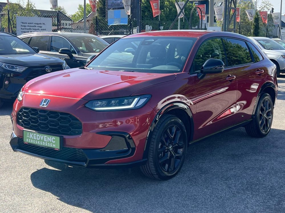 HONDA ZR-V 2.0 i-MMD Hybrid Sport eCVT 9e km. Gyári garancia. LED Wireless Carplay Navi Ülésfűtés