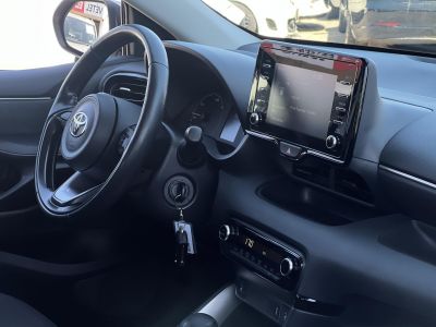 TOYOTA YARIS 1.5 Hybrid Executive e-CVT 103e km. LED fényszórók. táblafelismerő. ülésfűtés. kamera. digitklíma!