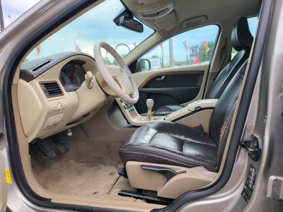 VOLVO XC70 2.4 D [D5] AWD Momentum