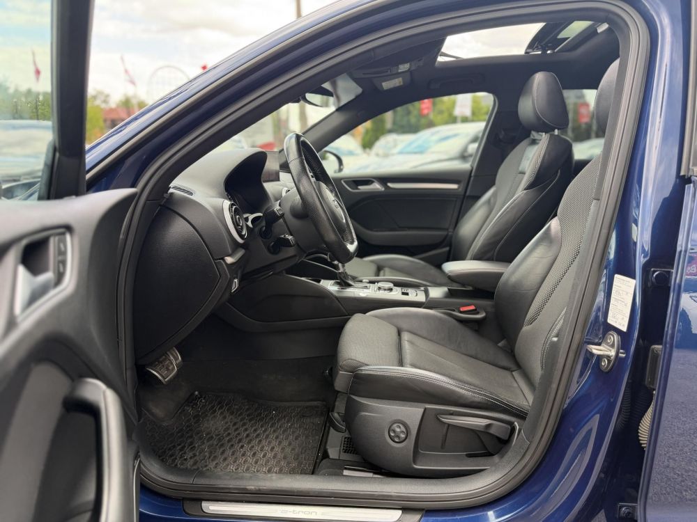 AUDI A3 Sportback 1.4 TFSI Ambiente S-tronic e-tron Bang and Olufsen. panoráma tető. 40km elektromos hatótáv. vezérlés cserélve!