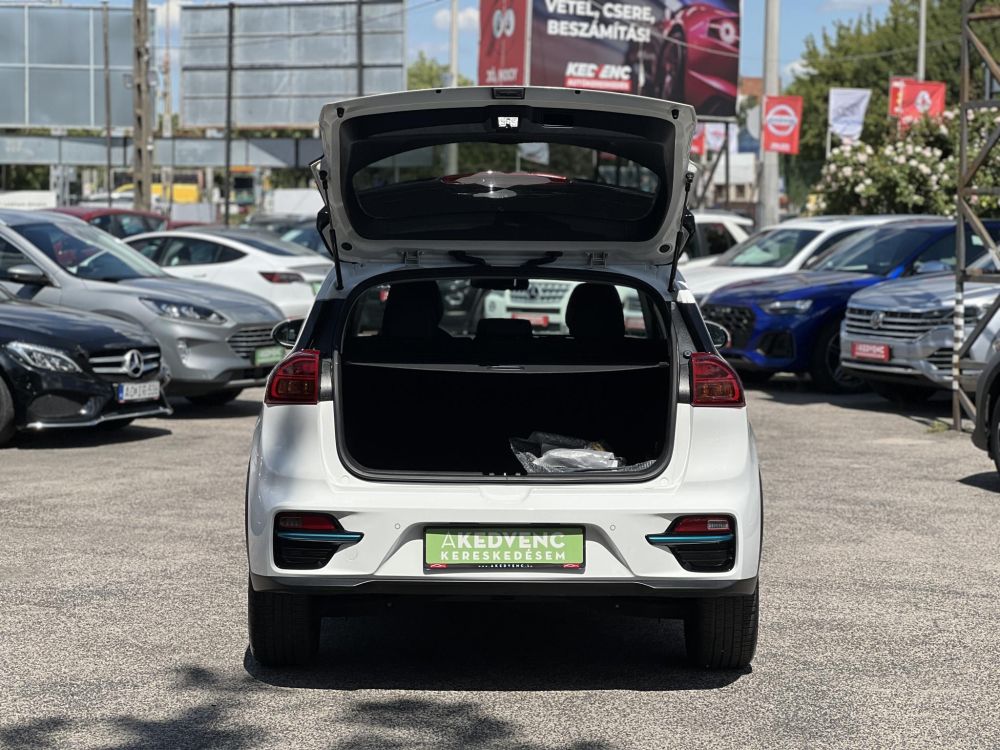 KIA NIRO e-Niro 39kWh Silver 73e km. távtartó. sávtartó. ülésfűtés. félbőr. CARPLAY!