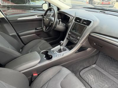 FORD MONDEO 1.5 TDCi Business PANORÁMATETŐ. LED. CARPLAY. tolatókamera. szervizelt