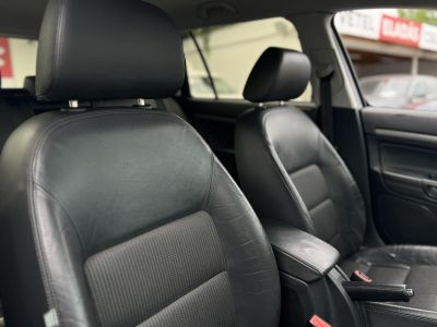 SKODA OCTAVIA Combi 2.0 TDI Ambiente DSG Tempomat Ülésfűtés Bluetooth Navigáció!