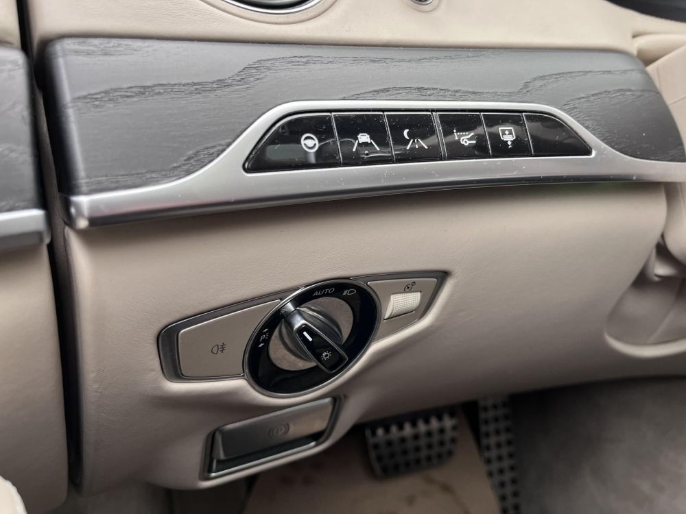 MERCEDES-BENZ S 560 e L 9G-TRONIC EQ Power M.o.-i. Teljes felszereltség. Zöld rendszám!