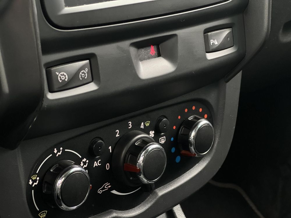 DACIA DUSTER 1.2 TCe Exception Klíma Tempomat Bluetooth Tolatóradar
