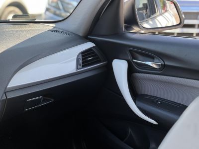 BMW 116i Magyarország 129e km Vezérlés+csapágysor cserélve!