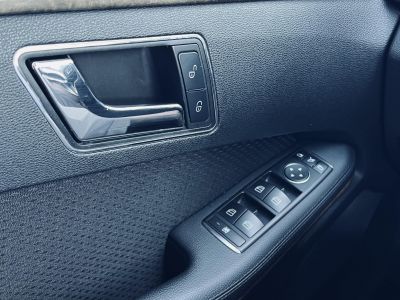 MERCEDES-BENZ E 200 CGI BlueEFFICIENCY Elegance (Automata) Gyári fényezés. Dokumentált előélet. Garantált 149e km!