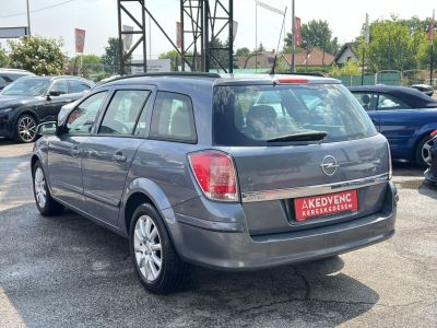 OPEL ASTRA H Caravan 1.6 Enjoy Rendszeresen karbantartott! Klíma Tempomat Alufelni Multikormány