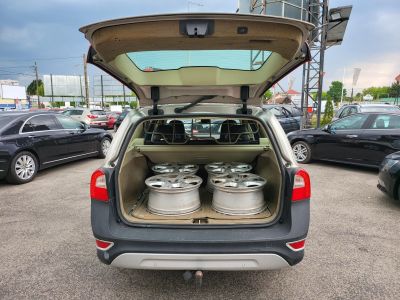 VOLVO XC70 2.4 D [D5] AWD Momentum