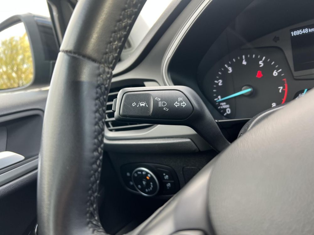 FORD FOCUS 1.0 EcoBoost Trend M.o.-i. 1.tul. Márkaszervizelt!