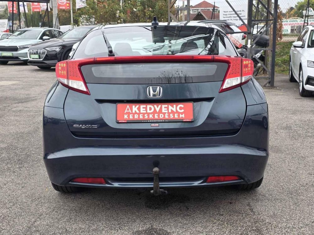 HONDA CIVIC 2.2 CTDi Executive Tempomat Kamera Vonóhorog Digitklíma 4-5L/100km!