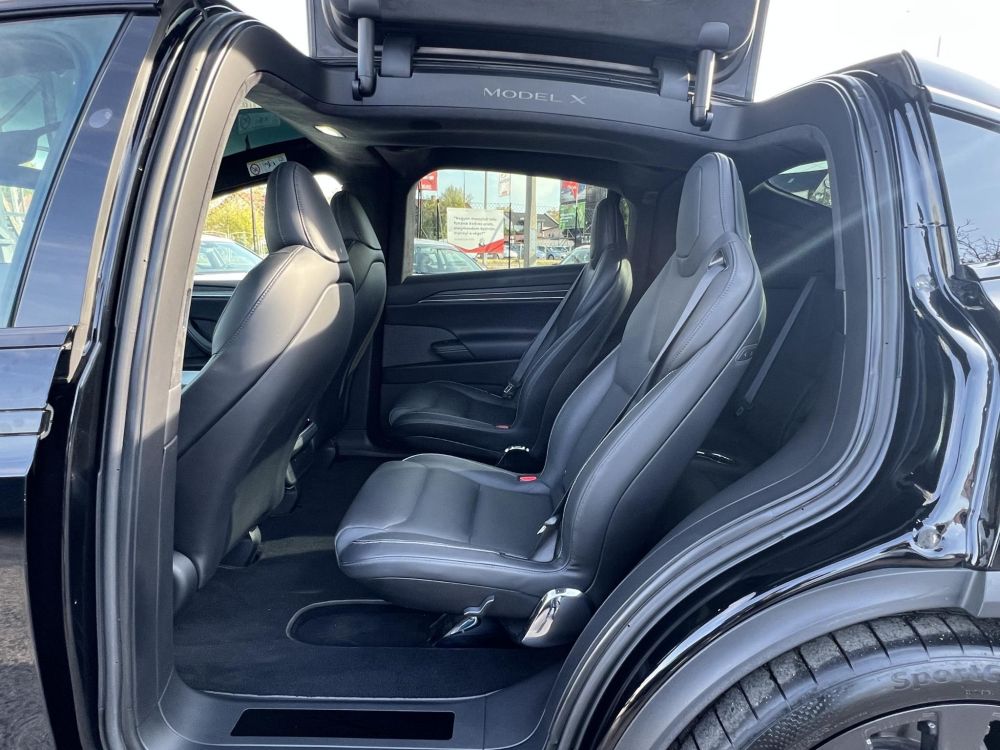 TESLA MODEL X Plaid (Automata) (6 személyes ) 1020 Lóerő. TRIPLE BLACK. a legjobb áron!