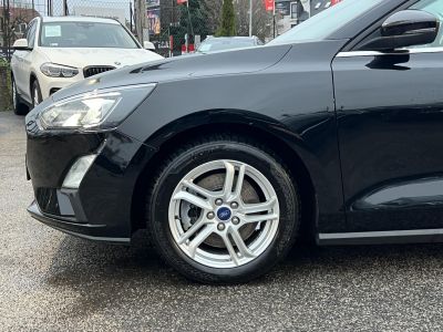 FORD FOCUS 1.0 EcoBoost Connected M.o.-i. 1.tul. Márkaszervizelt! Carplay