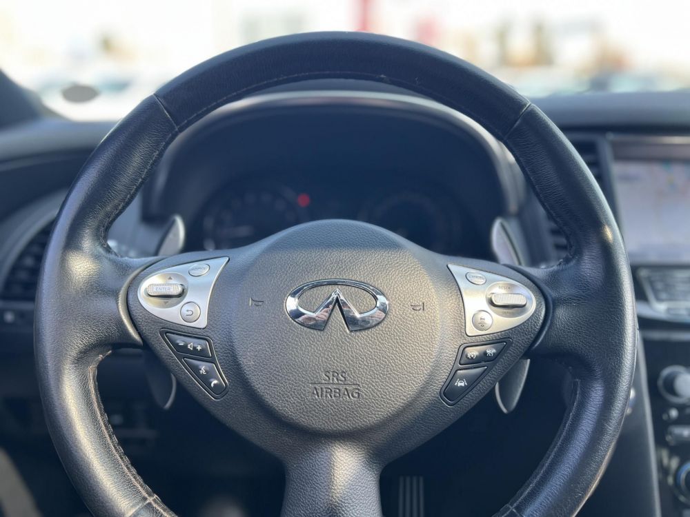 INFINITI QX70 QX70S 3.7 V6 Premium (Automata) EU6 105e km. Tempomat 360 kamera BOSE Téli-nyári garnitúra!