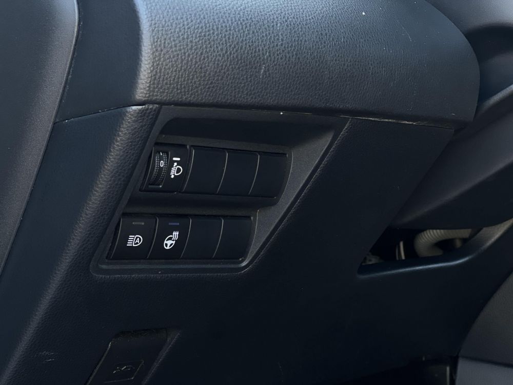 TOYOTA YARIS 1.5 Hybrid Comfort Tech e-CVT 103e km. táblafelismerő. ülésfűtés. kamera. digitklíma