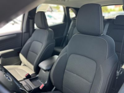 FORD KUGA 2.5 FHEV Titanium CVT 89e km!