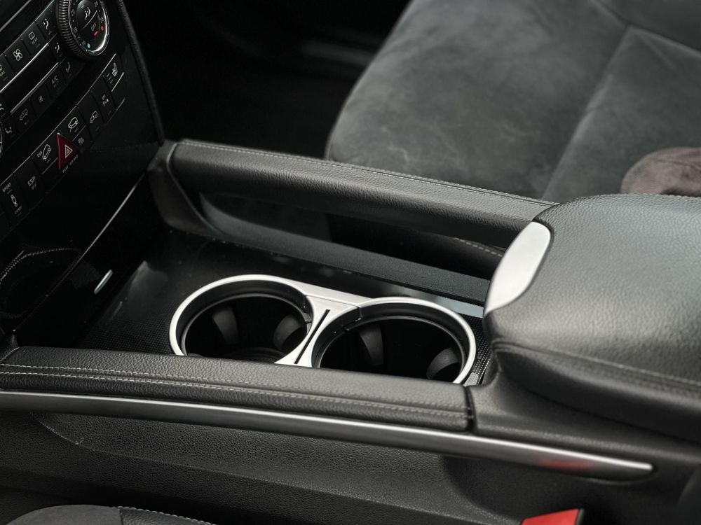 MERCEDES-BENZ ML 320 CDI (Automata) harman/kardon. légrugó. napfénytető. hátsó TV. alcantara belső!