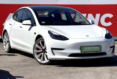 TESLA MODEL 3 Performance AWD (Automata) 68e km. téli-nyári kerék garnitúra. überturbine felni. mátrix LED. garanciális!