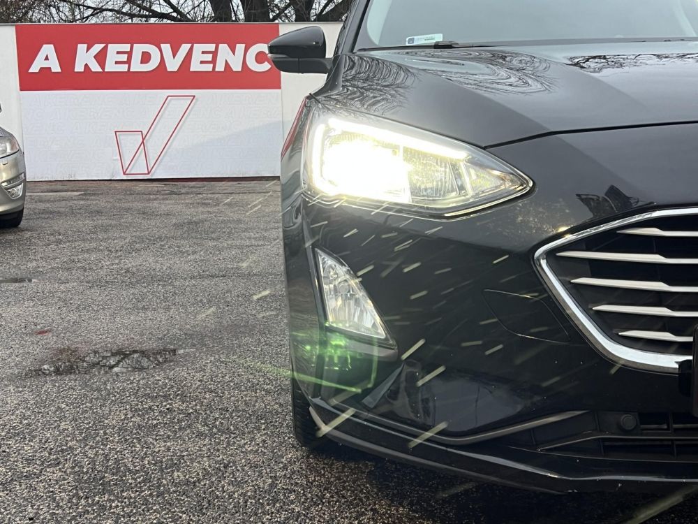 FORD FOCUS 1.0 EcoBoost Connected M.o.-i. 1.tul. Márkaszervizelt! Carplay