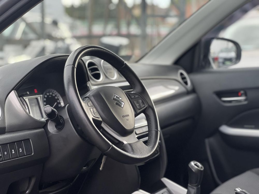 SUZUKI VITARA 1.6 GL+ Magyarországi. Gyári fényezés. Carplay. Tolatókamera!