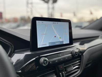 FORD KUGA 2.5 FHEV ST-Line X Graphite Tech Edition CVT M.o.-i. 1.tul. Bang & Olufsen Hifi