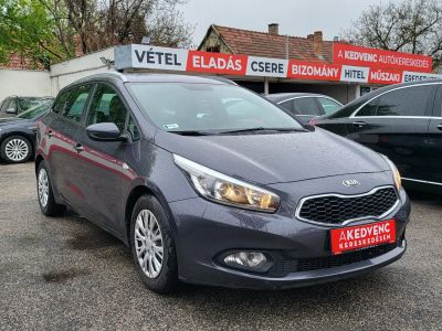 KIA CEE'D SW 1.6 CRDI LX Klíma Tempomat Navi Bluetooth Szervizelt!